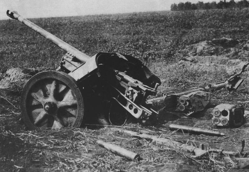 Сколько фашистских танков уничтожил артиллерист борисов. Противотанковая пушка вермахта Pak 38. 50-Мм противотанковая пушка Pak 38. Пушки вермахта 2 мировой войны. Противотанковые орудия Германии второй мировой войны.