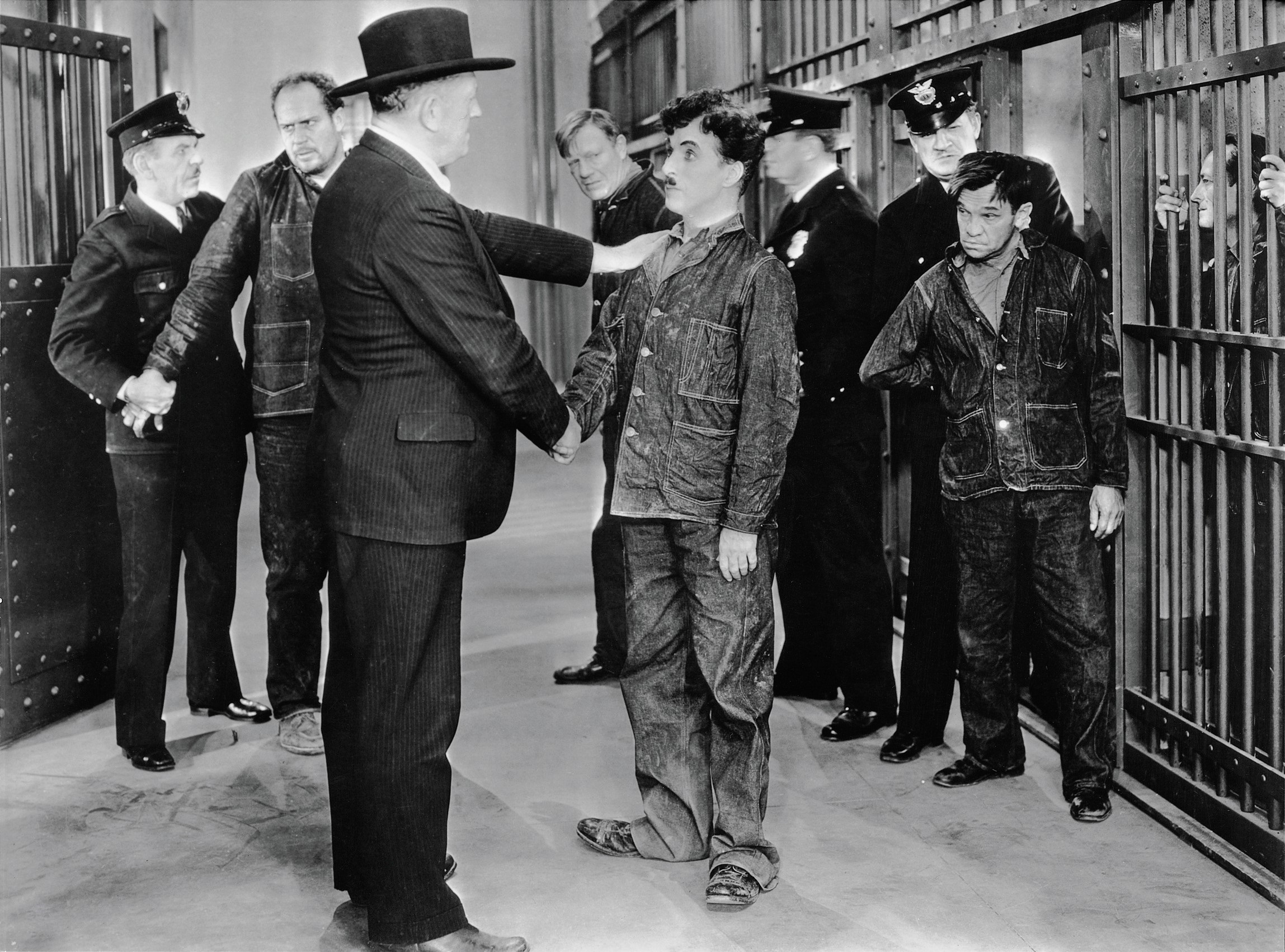 Новые времена сюжет. Чарли Чаплин Modern times. Чарли Чаплин 1936. Tempos modernos Чарли Чаплин. "Модерн-Таймс" (1936.