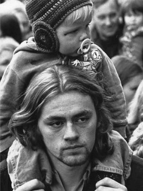 4.08 Отец с сыном на женской забакстовке 1975 года