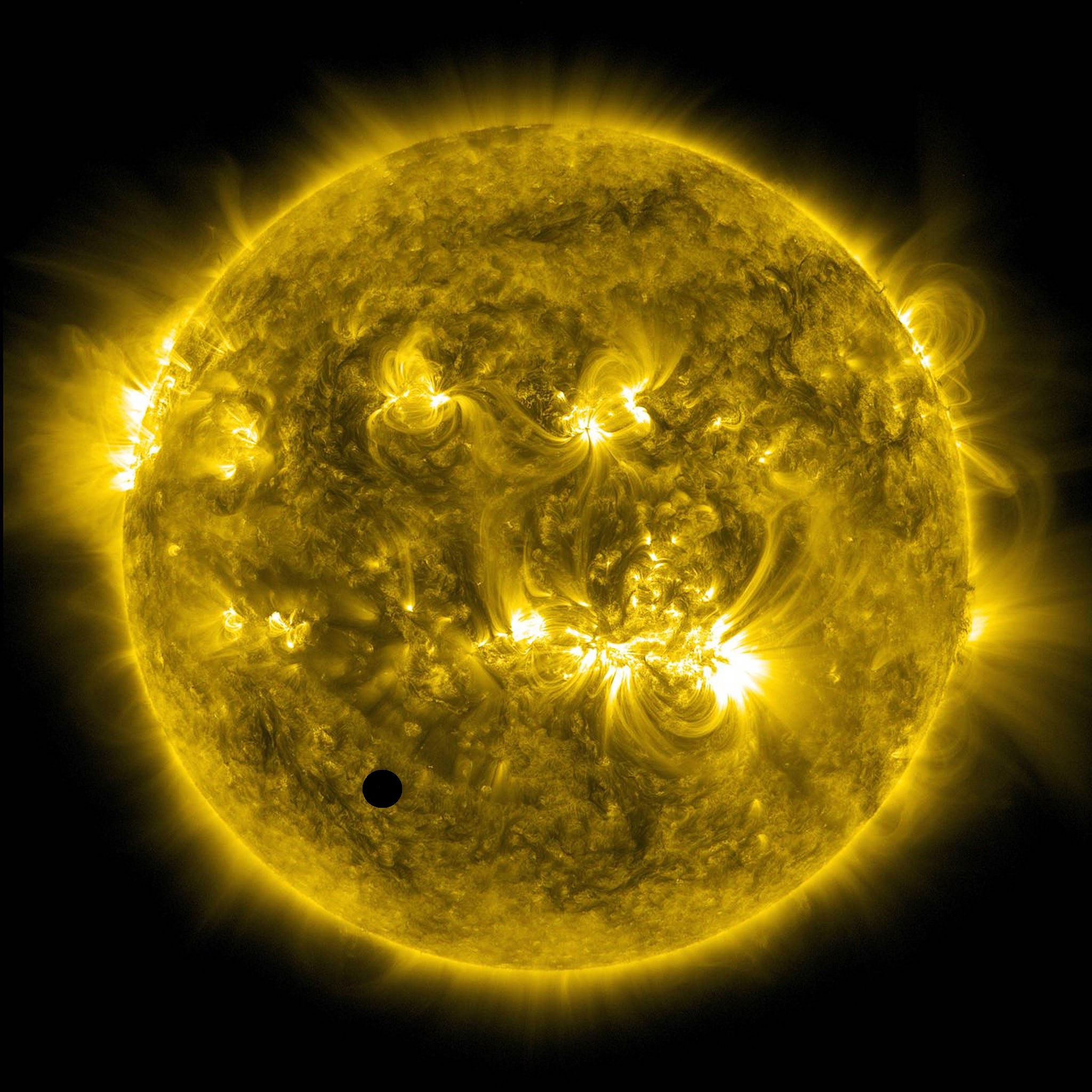 Sdo tolgas. Солнце. Солнце из космоса.