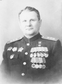 Как генерал Иван Чистяков чуть было не расстрелял военный трибунал