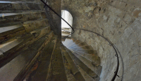 Особенности закрутки винтовых лестниц средневековых замков